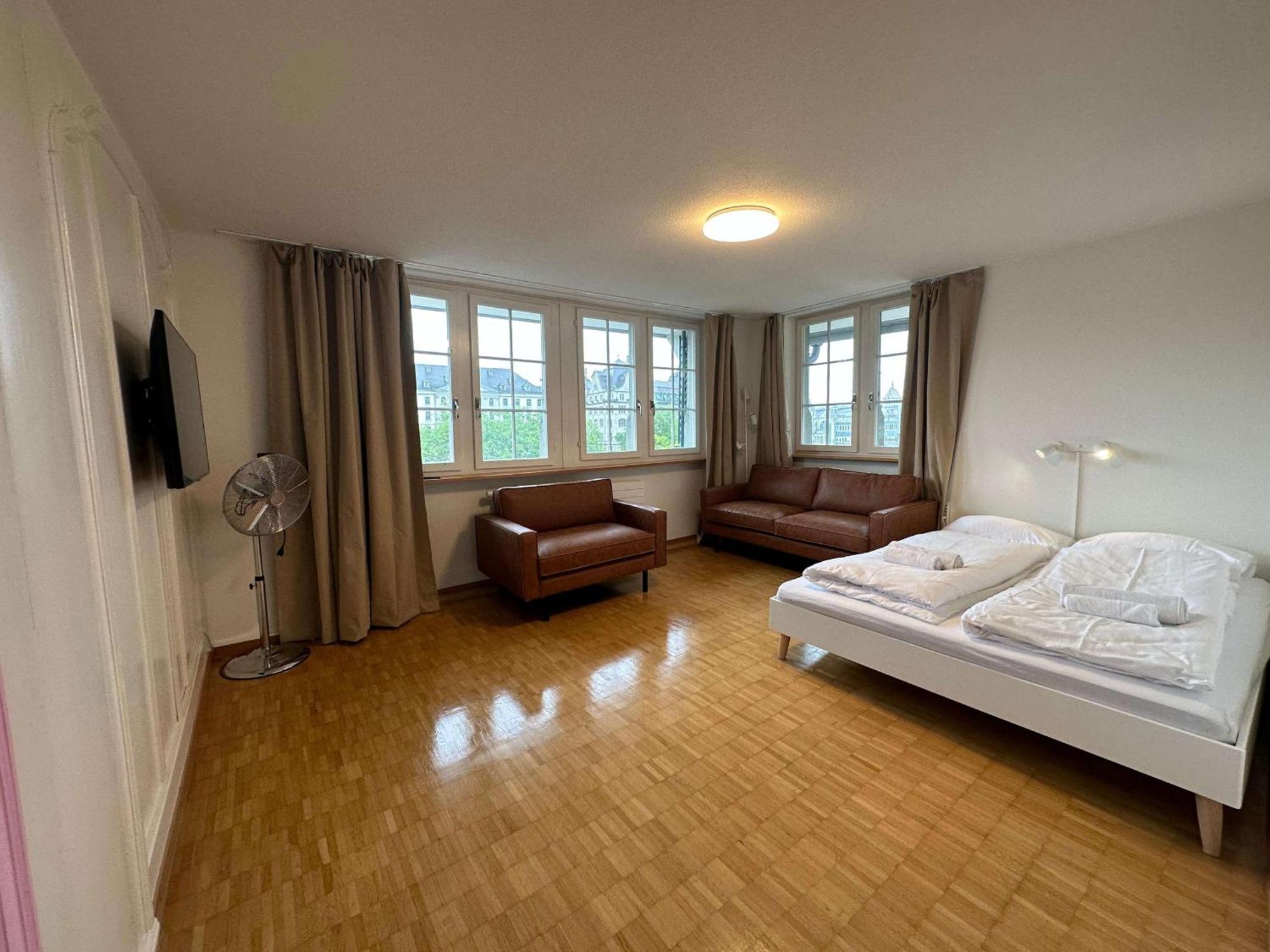 Hitrental Limmatquai Apartment Zurich Luaran gambar